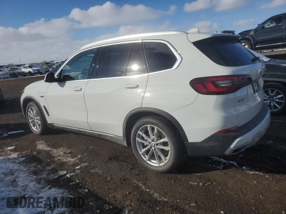 2022 BMW X5 xDrive45e with VIN 5UXTA6C09N9N38058, listed as a Copart auction lot 44401455 with 0 mi miles and Salvage Title. Bid and sale history available at carsss.com. Image 2.