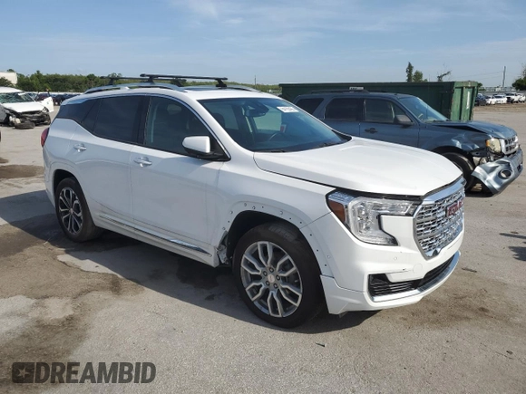 2022 GMC Terrain Denali with VIN 3GKALXEV7NL310492, listed as a Copart auction lot 64192455 with 12,081 mi miles and Clean title. Bid and sale history available at DreamBid. Image 4.