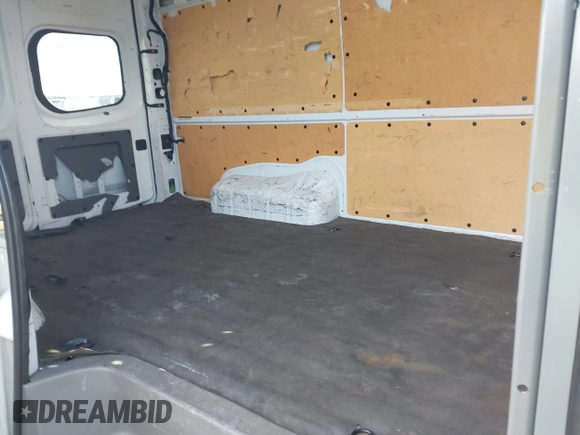2021 Nissan NV Cargo SV z VIN 1N6BF0LY1MN806850, wystawiony jako IAAI lot #41500860 z przebiegiem 94 928 mil mil oraz . Historia ofert i sprzedaży dostępna na DreamBid. Obrazek 8.