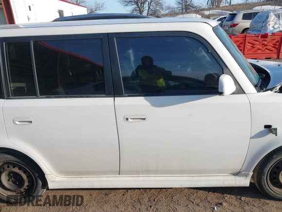2006 Scion xB with VIN JTLKT324564083917, listed as a IAAI auction lot 41759215 with 146,699 mi miles. Bid and sale history available at carsss.com. Image 13.