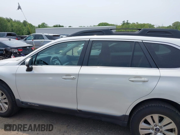 2018 Subaru Outback Premium с VIN 4S4BSAFC7J3297015, выставлен на аукционе IAAI как лот 42427912 с пробегом 89 779 миль миль и . История ставок и продаж доступна на DreamBid. Изображение 14.