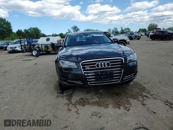 2012 Audi A8 z VIN WAURVAFD2CN021722, wystawiony jako Copart lot #58353745 z przebiegiem 117 302 mil mil oraz Szkoda całkowita • Salvage title. Historia ofert i sprzedaży dostępna na DreamBid. Obrazek 13.