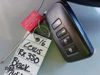 2016 Lexus RX 350 z VIN JTJBZMCA0G2009531, wystawiony jako IAAI lot #41147062 z przebiegiem 78 997 mil mil oraz . Historia ofert i sprzedaży dostępna na DreamBid. Obrazek 11.