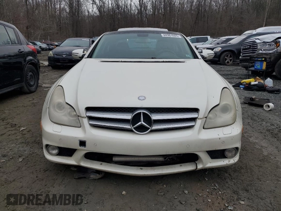 2009 Mercedes-Benz CLS-Class 5.5L with VIN WDDDJ72X49A147565, listed as a Copart auction lot 44361605 with 0 mi miles and Salvage Title. Bid and sale history available at carsss.com. Image 5.