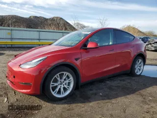 2021 Tesla Model Y Long Range with VIN 5YJYGDEE6MF258475, listed as a Copart auction lot 51347335 with 0 mi miles and Salvage Title. Bid and sale history available at carsss.com. Image 1.
