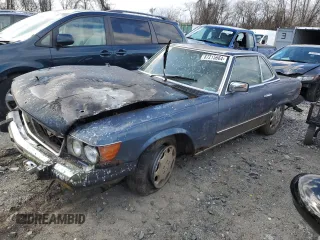 1981 Mercedes-Benz 380 with VIN WDBBA45A1BB004630, listed as a Copart auction lot 87215664 with 8,882 mi miles and Salvage Title. Bid and sale history available at carsss.com. Image 1.