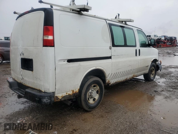 2003 Chevrolet Express Cargo z VIN 1GCHG35UX31215671, wystawiony jako Copart lot #47571675 z przebiegiem Nie podano mil oraz Szkoda całkowita • Salvage title. Historia ofert i sprzedaży dostępna na DreamBid. Obrazek 3.