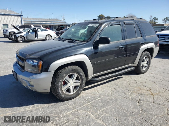 2008 Chevrolet TrailBlazer LT with VIN 1GNET13M082112564, listed as a Copart auction lot 49464395 with 162,379 mi miles and Salvage Title. Bid and sale history available at carsss.com. Image 1.