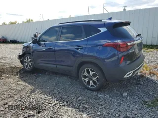 2021 Kia Seltos EX z VIN KNDERCAA6M7040987, wystawiony jako Copart lot #71797164 z przebiegiem 73 955 mil mil oraz Nie do naprawy • Non repairable. Historia ofert i sprzedaży dostępna na DreamBid. Obrazek 2.