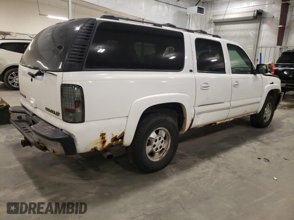 2002 Chevrolet Suburban LT with VIN 3GNFK16Z62G349461, listed as a Copart auction lot 50222035 with 384,687 mi miles and Salvage Title. Bid and sale history available at carsss.com. Image 3.
