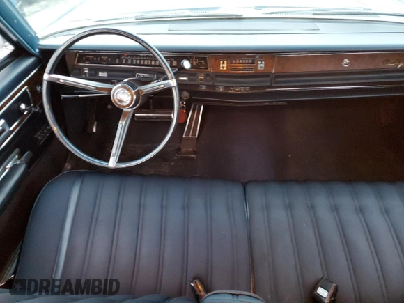 1968 Chrysler New Yorker z VIN CH41K8C119279, wystawiony jako Copart lot #87872885 z przebiegiem 52 901 mil mil oraz Tytuł czysty. Historia ofert i sprzedaży dostępna na DreamBid. Obrazek 8.