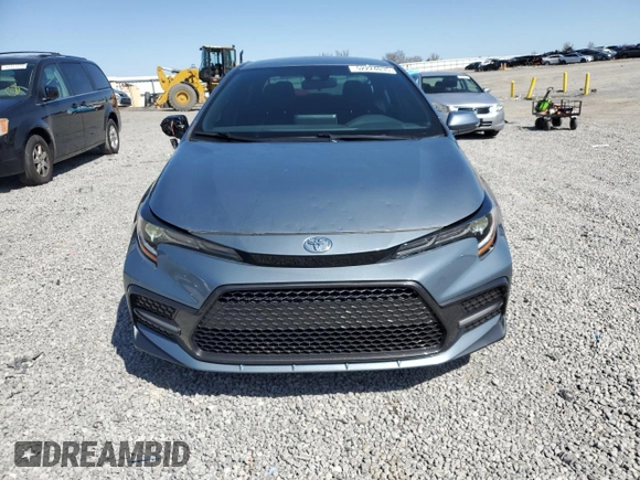 2020 Toyota Corolla SE with VIN 5YFS4RCE4LP042156, listed as a Copart auction lot 52224035 with 27,504 mi miles and Salvage Title. Bid and sale history available at carsss.com. Image 5.