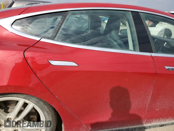 2015 Tesla Model S 85D with VIN 5YJSA1H20FF098488, listed as a Copart auction lot 50399335 with Not Provided miles and Salvage Title. Bid and sale history available at carsss.com. Image 10.