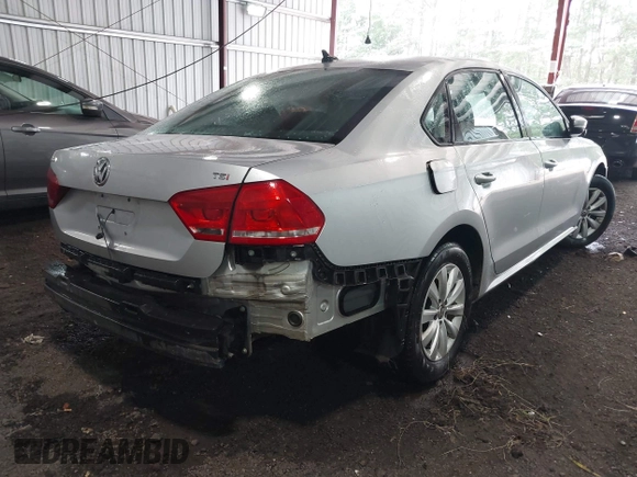 2014 Volkswagen Passat S with VIN 1VWAT7A33EC104563, listed as a IAAI auction lot 42471984 with 122,926 mi miles and . Bid and sale history available at DreamBid. Image 4.