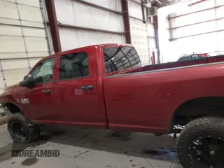 2015 Ram 2500 Tradesman с VIN 3C6UR5HL4FG528090, выставлен на аукционе IAAI как лот 41372919 с пробегом 131 249 миль миль и . История ставок и продаж доступна на DreamBid. Изображение 14.