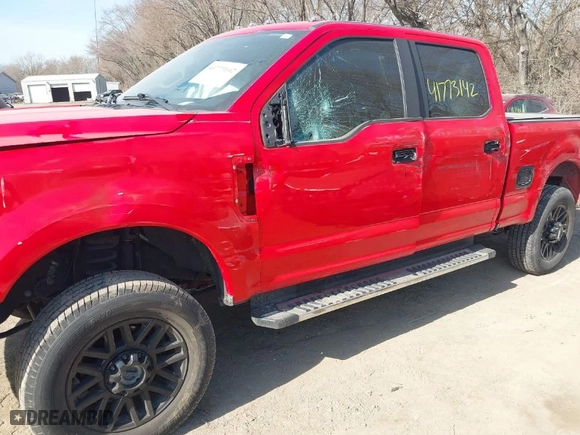 2020 Ford Super Duty F-250 SRW XL with VIN 1FT7W2BN0LED83527, listed as a IAAI auction lot 41773142 with 91,282 mi miles. Bid and sale history available at carsss.com. Image 6.