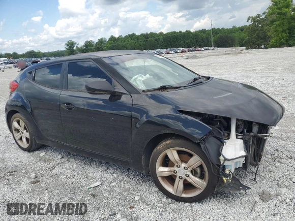 2014 Hyundai Veloster z VIN KMHTC6AD3EU198500, wystawiony jako Copart lot #56943915 z przebiegiem 118 173 mil mil oraz Czysty tytuł • Clean title. Historia ofert i sprzedaży dostępna na DreamBid. Obrazek 4.