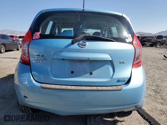2015 Nissan Note SL z VIN 3N1CE2CP4FL368800, wystawiony jako Copart lot #57629755 z przebiegiem Nie podano mil oraz Szkoda całkowita • Salvage title. Historia ofert i sprzedaży dostępna na DreamBid. Obrazek 6.