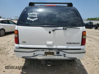 2003 Chevrolet Suburban LT with VIN 3GNFK16T83G297134, listed as a Copart auction lot 56761734 with 303,349 mi miles and Salvage Title. Bid and sale history available at carsss.com. Image 6.