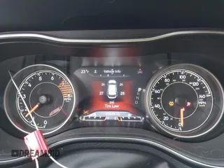2019 Jeep Cherokee Trailhawk Elite with VIN 1C4PJMBX6KD313675, listed as a IAAI auction lot 41448924 with 51,639 mi miles. Bid and sale history available at carsss.com. Image 7.