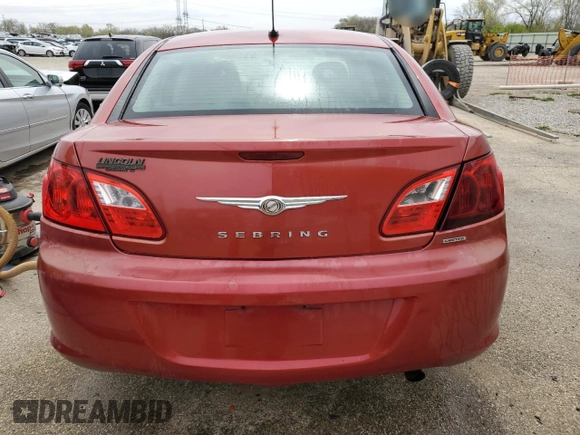 2010 Chrysler Sebring Limited z VIN 1C3CC5FD4AN194780, wystawiony jako Copart lot #53161295 z przebiegiem 139 974 mil mil oraz Szkody całkowita. Historia ofert i sprzedaży dostępna na DreamBid. Obrazek 6.