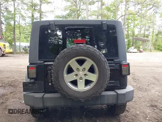2012 Jeep Wrangler Unlimited Call of Duty MW3 with VIN 1C4BJWFG5CL103267, listed as a IAAI auction lot 42334345 with 135,324 mi miles and . Bid and sale history available at DreamBid. Image 17.