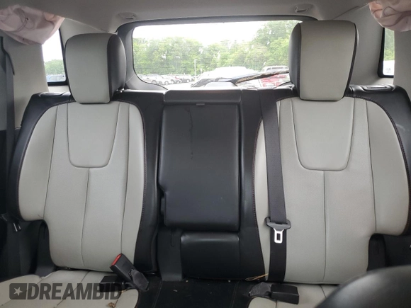 2017 GMC Terrain SLT z VIN 2GKFLUEK2H6138567, wystawiony jako Copart lot #58963035 z przebiegiem 120 901 mil mil oraz Czysty tytuł • Clean title. Historia ofert i sprzedaży dostępna na DreamBid. Obrazek 10.