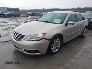 2013 Chrysler 200 Touring with VIN 1C3CCBBB3DN639114, listed as a IAAI auction lot 41891932 with 196,693 mi miles. Bid and sale history available at carsss.com. Image 2.