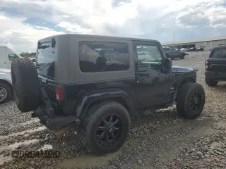 2007 Jeep Wrangler Sahara z VIN 1J8FA54137L209032, wystawiony jako Copart lot #56502475 z przebiegiem 129 402 mil mil oraz Szkoda całkowita • Salvage title. Historia ofert i sprzedaży dostępna na DreamBid. Obrazek 3.