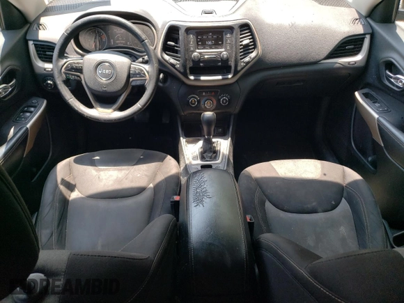 2018 Jeep Cherokee Latitude with VIN 1C4PJLCB0JD542364, listed as a Copart auction lot 59281985 with 129,154 mi miles and Salvage title. Bid and sale history available at DreamBid. Image 8.