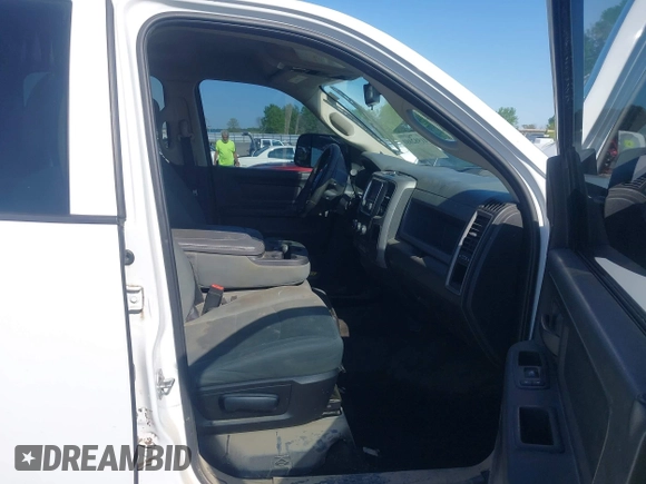 2016 Ram 2500 Tradesman with VIN 3C6UR5CJ5GG362119, listed as a IAAI auction lot 41982080 with 151,447 mi miles and . Bid and sale history available at DreamBid. Image 5.