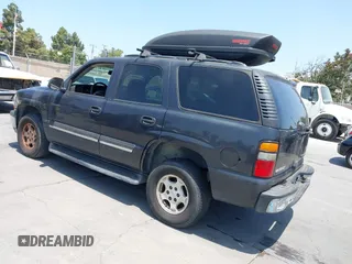 2005 Chevrolet Tahoe LS z VIN 1GNEK13T15J263926, wystawiony jako IAAI lot #42497774 z przebiegiem 342 968 mil mil oraz . Historia ofert i sprzedaży dostępna na DreamBid. Obrazek 3.