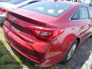 2016 Hyundai Sonata SE with VIN 5NPE24AF0GH379413, listed as a IAAI auction lot 42051299 with 101,781 mi miles and . Bid and sale history available at carsss.com. Image 4.