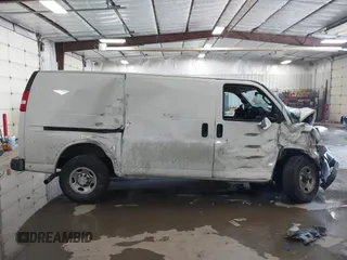 2020 Chevrolet Express Cargo Van with VIN 1GCWGAFGXL1252823, listed as a IAAI auction lot 41536004 with 1 mi miles. Bid and sale history available at carsss.com. Image 14.
