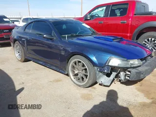 2001 Ford Mustang GT Deluxe z VIN 1FAFP42X01F104029, wystawiony jako IAAI lot #41804855 z przebiegiem 178 662 mil mil oraz . Historia ofert i sprzedaży dostępna na DreamBid. Obrazek 1.