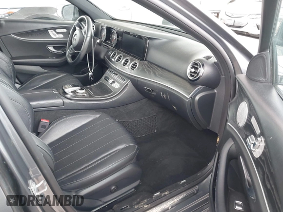 2018 Mercedes-Benz E-Class E 300 with VIN WDDZF4JB7JA337702, listed as a IAAI auction lot 41713178 with 1 mi miles. Bid and sale history available at carsss.com. Image 5.