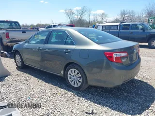 2012 Toyota Camry L z VIN 4T4BF1FK9CR229751, wystawiony jako IAAI lot #42190311 z przebiegiem 105 955 mil mil oraz . Historia ofert i sprzedaży dostępna na DreamBid. Obrazek 3.