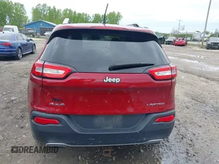 2016 Jeep Cherokee Limited with VIN 1C4PJMDS4GW263260, listed as a IAAI auction lot 42380811 with 187,529 mi miles and . Bid and sale history available at DreamBid. Image 17.
