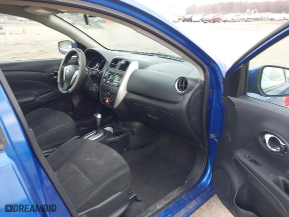 2017 Nissan Versa Sedan SV with VIN 3N1CN7AP2HL876265, listed as a IAAI auction lot 41899084 with 104,833 mi miles. Bid and sale history available at carsss.com. Image 5.