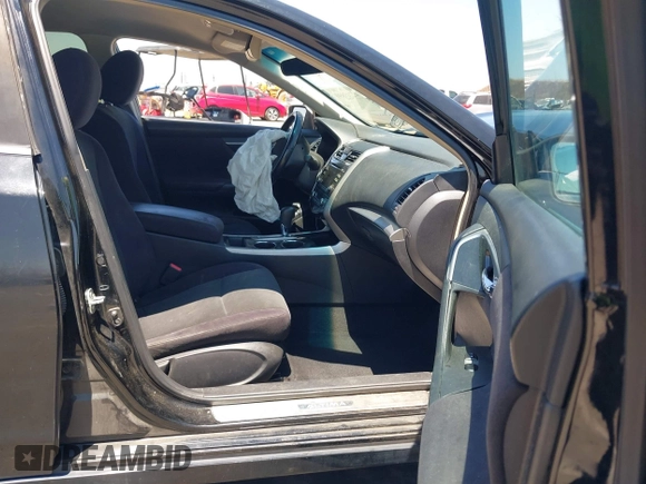 2013 Nissan Altima SV with VIN 1N4AL3APXDC298155, listed as a IAAI auction lot 42747890 with 269,020 mi miles and . Bid and sale history available at DreamBid. Image 5.