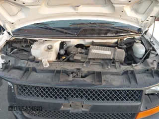 2006 Chevrolet Express Cargo Van with VIN 1GCGG25V861159751, listed as a IAAI auction lot 41121656 with 190,252 mi miles. Bid and sale history available at carsss.com. Image 10.