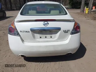 2010 Nissan Altima 3.5 SR with VIN 1N4BL2AP8AN538141, listed as a IAAI auction lot 41886965 with 156,364 mi miles. Bid and sale history available at carsss.com. Image 17.