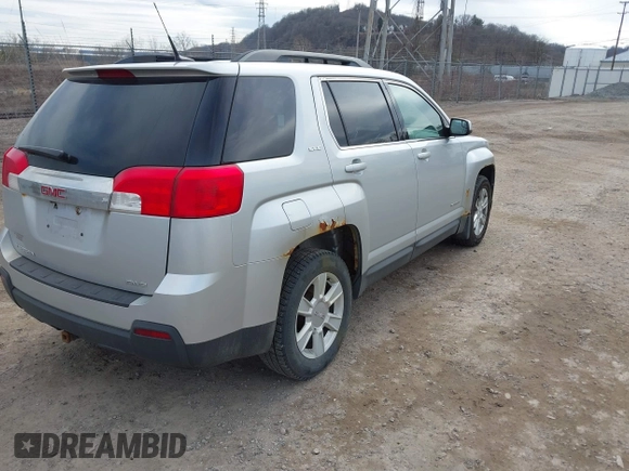 2012 GMC Terrain SLE-2 z VIN 2GKFLTEK5C6313705, wystawiony jako IAAI lot #41759513 z przebiegiem 129 128 mil mil oraz . Historia ofert i sprzedaży dostępna na DreamBid. Obrazek 4.