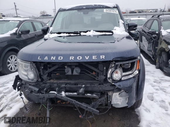 2014 Land Rover LR4 HSE with VIN SALAG2V60EA722541, listed as a Copart auction lot 84387474 with 106,845 mi miles and Salvage Title. Bid and sale history available at DreamBid. Image 5.