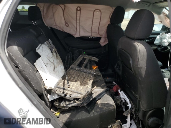 2024 GMC Terrain SLE with VIN 3GKALTEGXRL173306, listed as a Copart auction lot 57458985 with 17,131 mi miles and Non repairable. Bid and sale history available at DreamBid. Image 11.