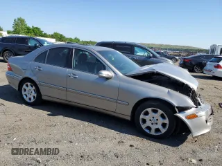 2005 Mercedes-Benz C 320 с VIN WDBRF84J05F664759, выставлен на аукционе Copart как лот 56924864 с пробегом 99 694 миль миль и Списание • Salvage title. История ставок и продаж доступна на DreamBid. Изображение 4.