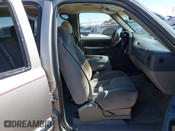 2003 GMC Yukon SLT with VIN 1GKEC13V33R298333, listed as a IAAI auction lot 41582447 with 166,047 mi miles. Bid and sale history available at carsss.com. Image 5.