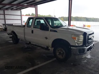2013 Ford F-250 XL with VIN 1FT7X2BT8DEA72909, listed as a IAAI auction lot 40424932 with 392,409 mi miles and . Bid and sale history available at DreamBid. Image 1.