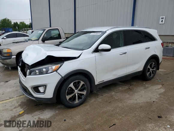 2017 Kia Sorento EX with VIN 5XYPHDA5XHG324605, listed as a Copart auction lot 57070325 with 82,677 mi miles and Salvage title. Bid and sale history available at DreamBid. Image 1.