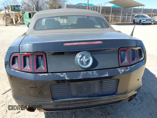 2014 Ford Mustang V6 with VIN 1ZVBP8EM3E5213160, listed as a IAAI auction lot 41664430 with 184,862 mi miles. Bid and sale history available at carsss.com. Image 17.